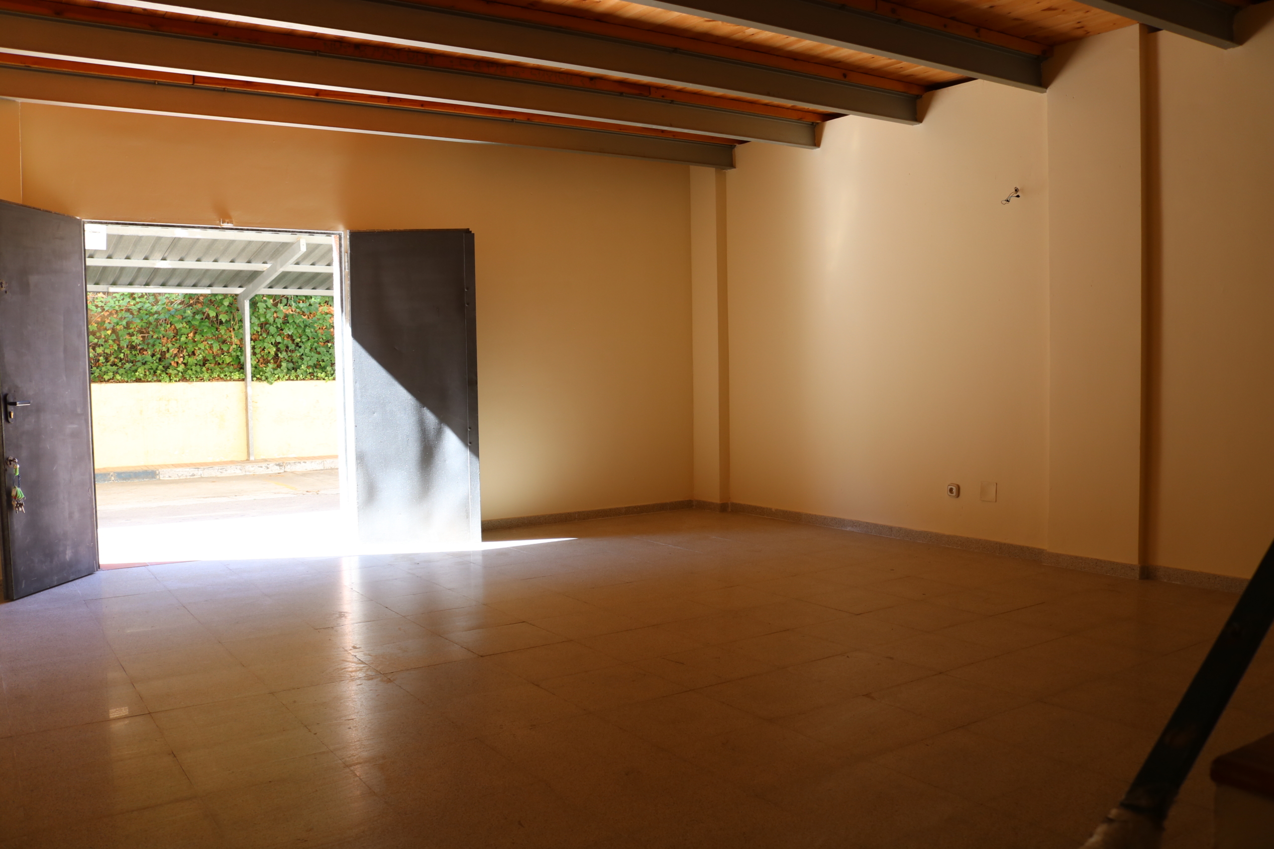 Local en Marbella, P.4 L-2-4